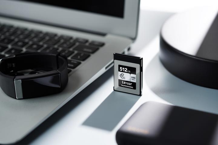 Actual product image Lexar Pro Silver Series (512 GB, CFexpress type B)