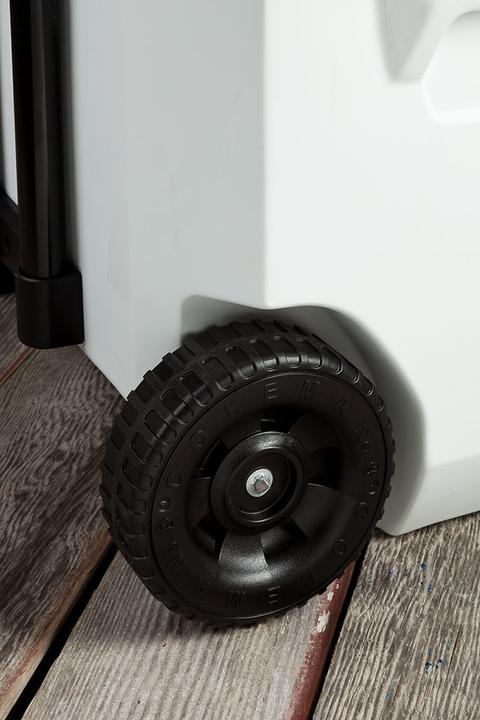 Actual product image Coleman Xtreme Marine Wheeled 50 (47 l)