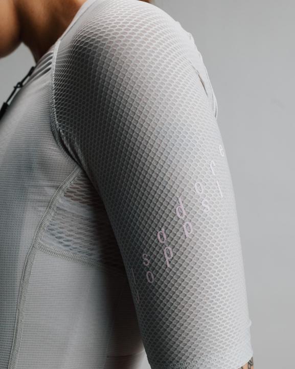 Actual product image Isadore Alternative (M)