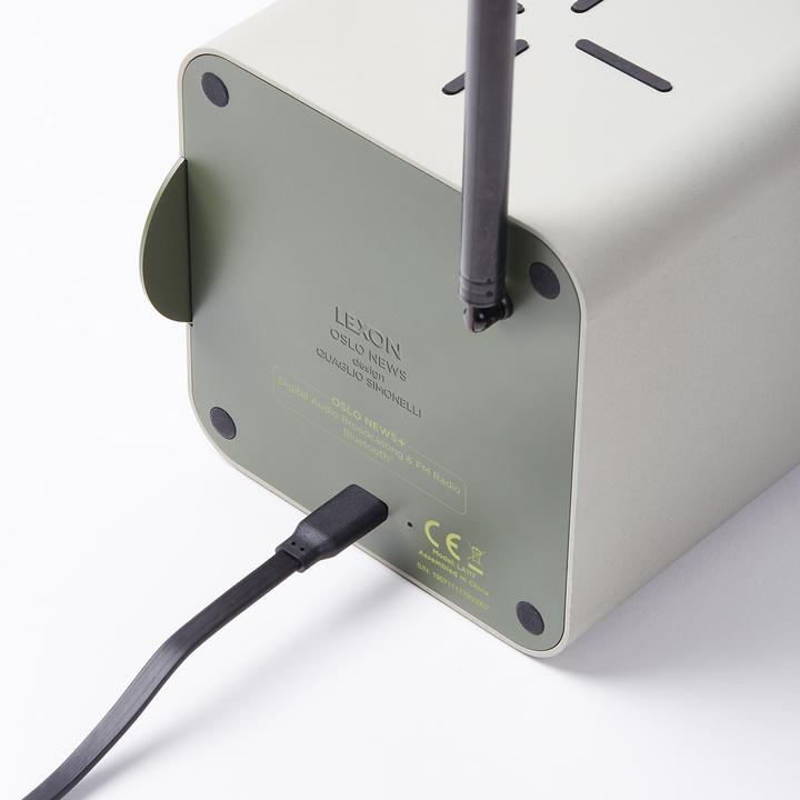 Actual product image Lexon Oslo News (DAB+, FM)