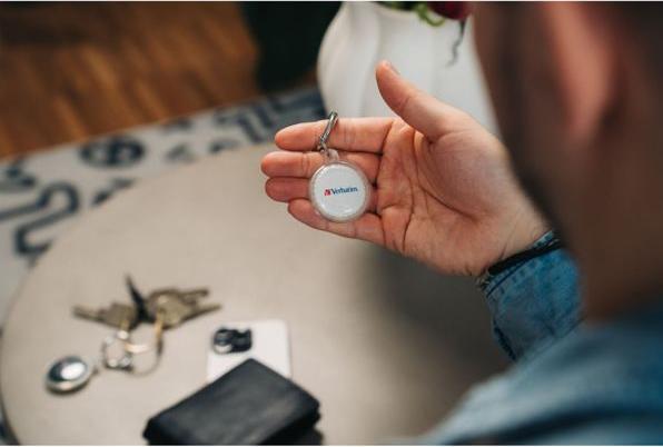 Actual product image Verbatim 1x2 My Finder Coin Bluetooth Item Finder b/w 32134 (iOS)