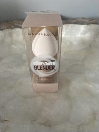 Actual product image Maybelline New York Maybelline Dream Mixer Foundation Sponge - Brand New in Packaging
