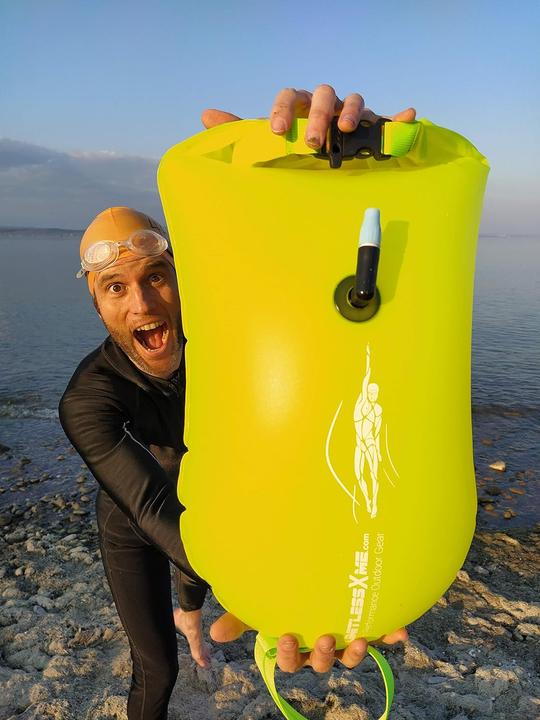 Actual product image LimitlessXme Floating buoy & dry bag (28 l)