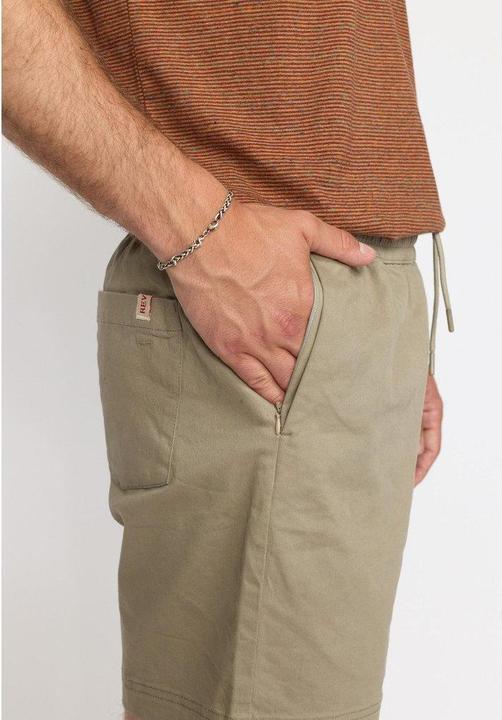 Actual product image Revolution Casual Shorts (L)