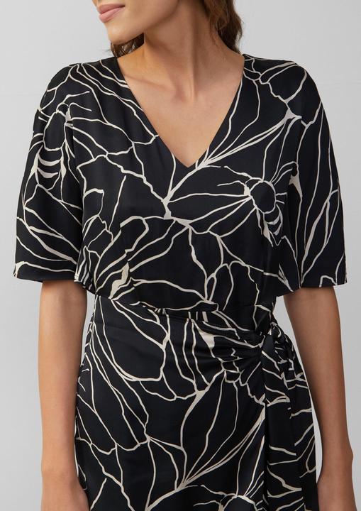 Image du produit S.Oliver Kleid Satinkleid in Wickeloptik mit V-Ausschnitt (36)