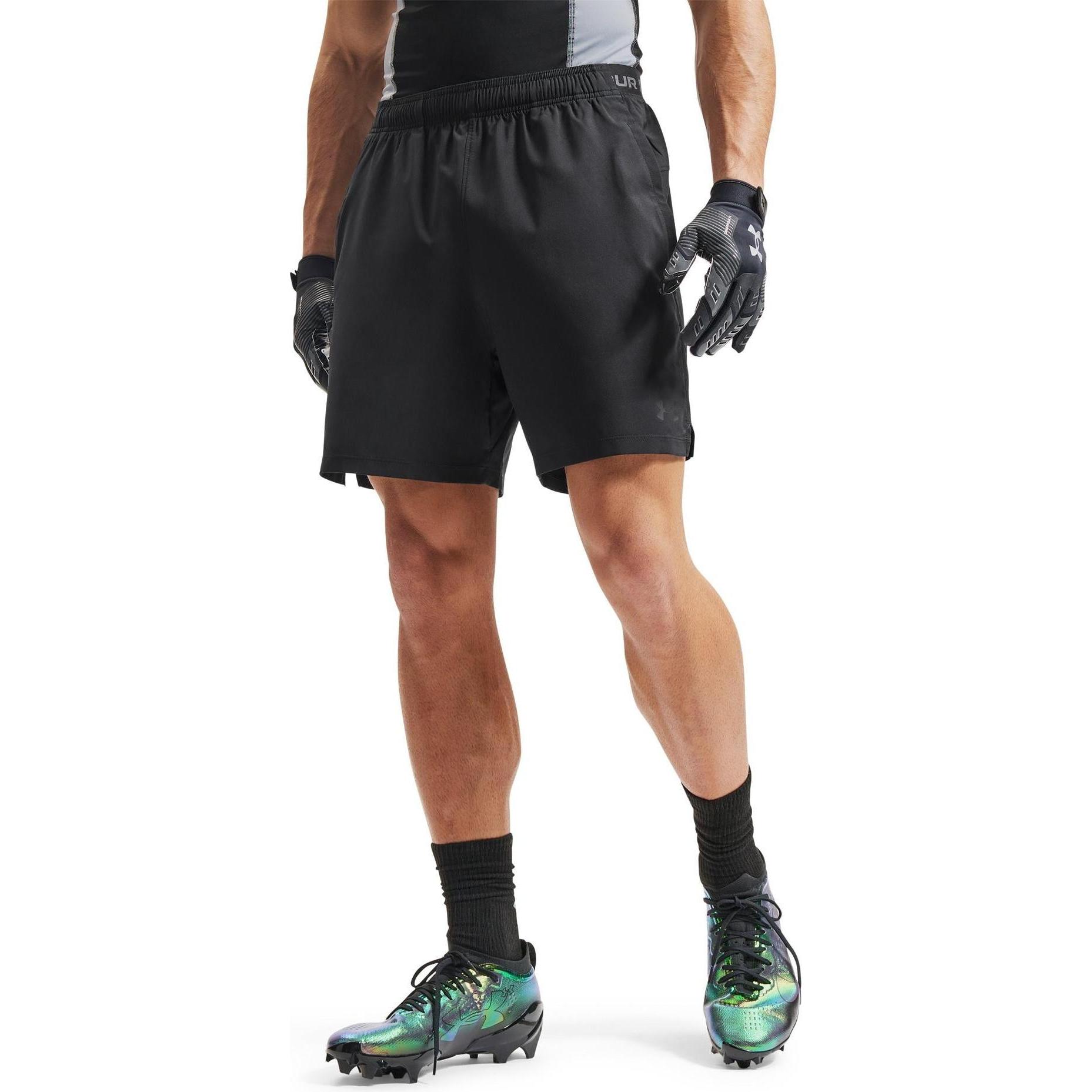 Under Armour, Uomini, Pantaloni sportivi, Vanish Woven Shorts Schwarz, M (M), Nero