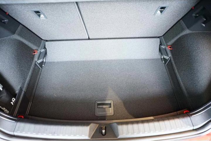 Immagine prodotto ProPlus Vassoio per Audi A1 Sportback dal 2018 a oggi (Varioboden in tiefsten Ebene)