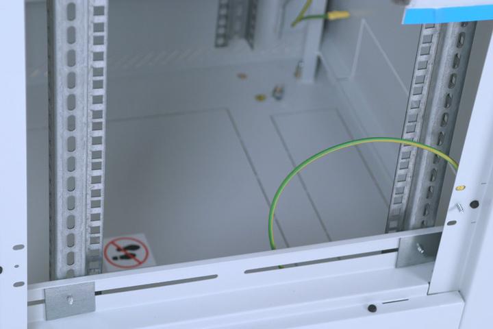 Actual product image Triton RMA-27-A61-CAX-A1 - 19" Standing Cabinet, Removable Side Panels, 27 U, 600 x 1000 mm (19 inch rack)