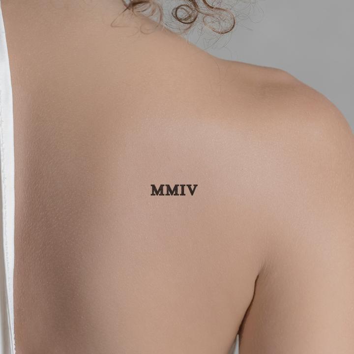 Image du produit minink Tatouage temporaire - Chiffre romain MMIV (2004)