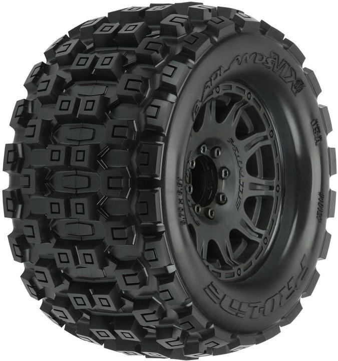 Pro-Line Badlands MX38 3.8 Monster Truck +Raid 8x32 Rim