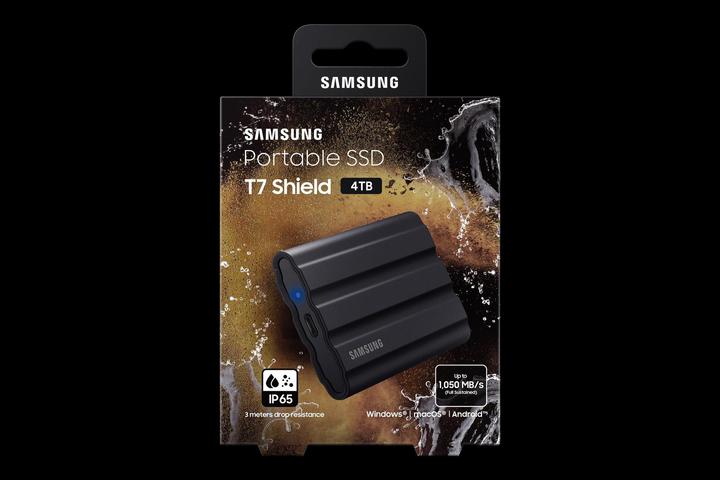 Actual product image Samsung T7 Shield (4 TB)