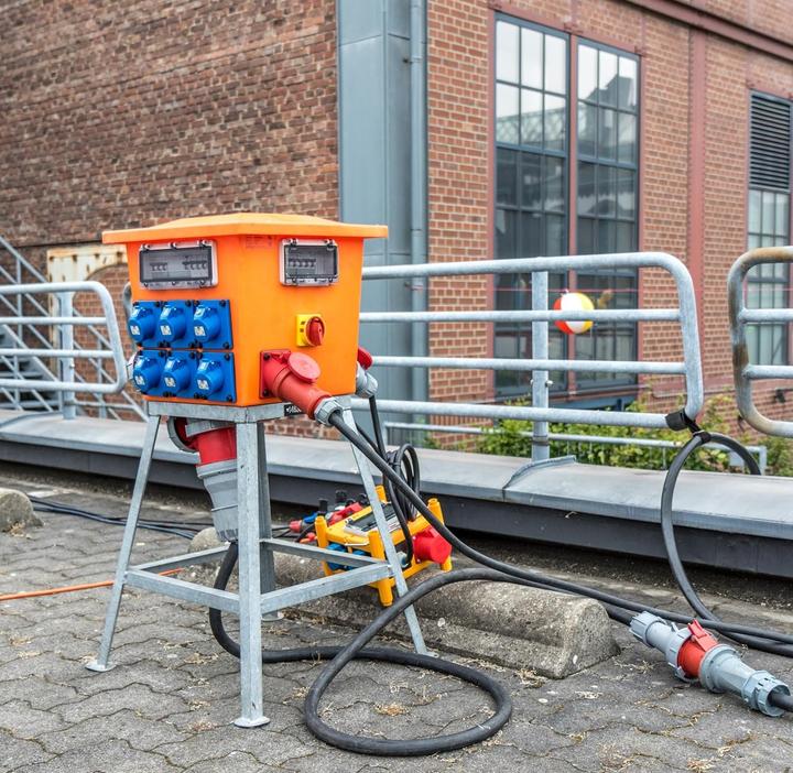 Produktbild Emos 3 fázový venkovní prodlužovací kabel PM1105 - 25 m / 1 zásuvka / černý / guma / 400 V / 4 mm2 (25 m)