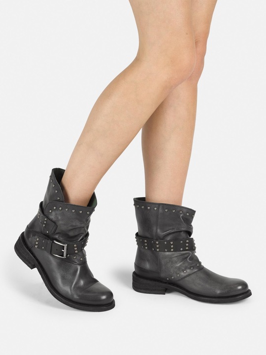 Actual product image Felmini GREDO D905 biker boots with decorative studs along the shaft and buckled straps, with a four-point (41)