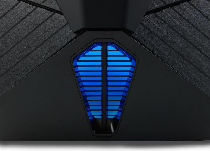 Actual product image Medion Erazer X5347 F SLI configuration (Intel Core i7-4790K, 32 GB, 480 GB, GeForce GTX 980Ti SLI)