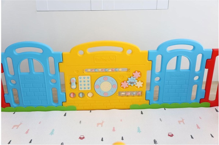 Actual product image Dwinguler Castle (150 cm, 240 cm)