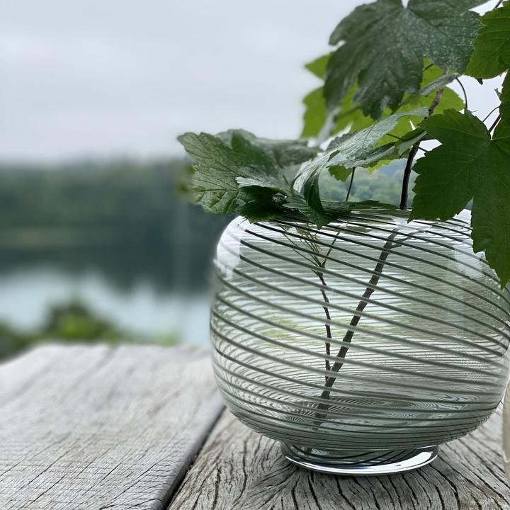 Actual product image House Doctor Vase, HDSwirl, Grün (1 x, Ø 23.5 x 19.5 cm)