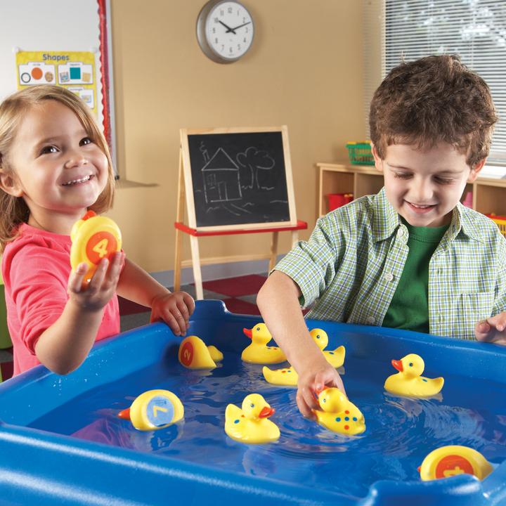 Produktbild Spielset. Enten ins Wasser