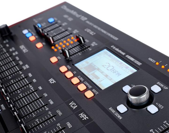 Produktbild Behringer Deepmind 12D