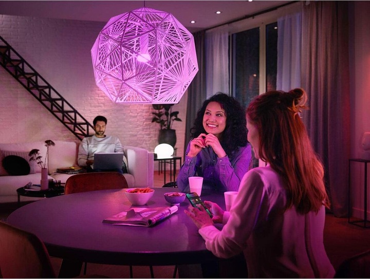Immagine prodotto Philips Hue White & Color Ambiance BT (E27, 9.50 W, 806 lm, 2 x, F)