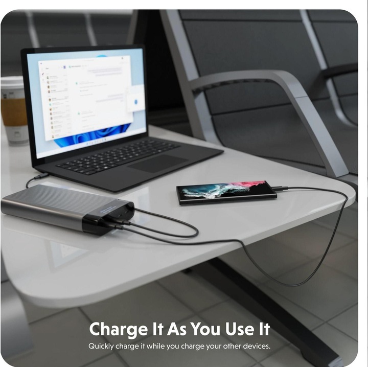 Actual product image HyperJuice Battery Pack (27000 mAh, 245 W, 100 Wh)