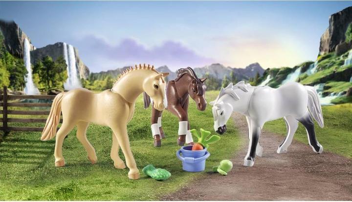 Actual product image Playmobil 3 horses: Morgan, Quarter Horse & Shagya Arabian (71356)