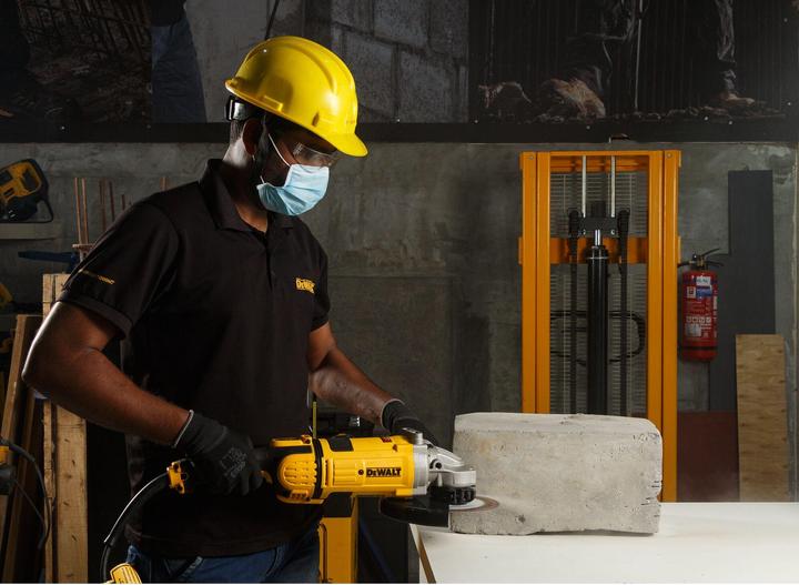 Actual product image DeWalt 230mm angle grinder (230 mm)