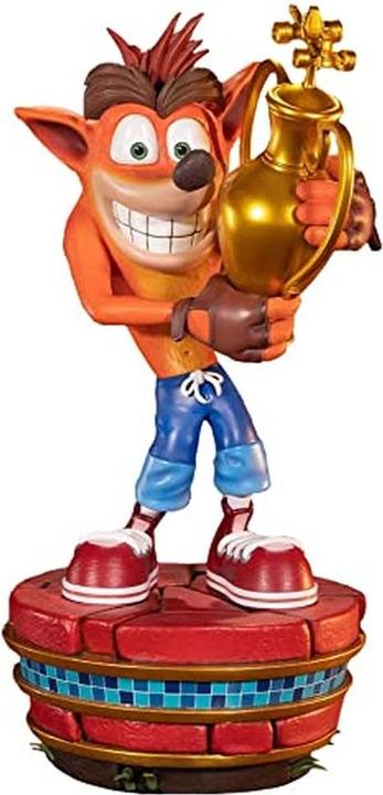 Magni First4Figures - Crash Team Racing Nitro-Fueled (Crash Winner) RESIN /Figure