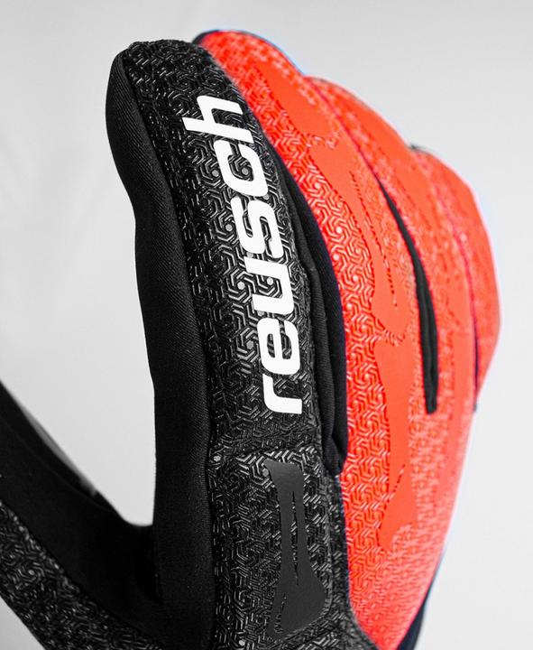 Actual product image Reusch WC Warrior Speedline (8.5)