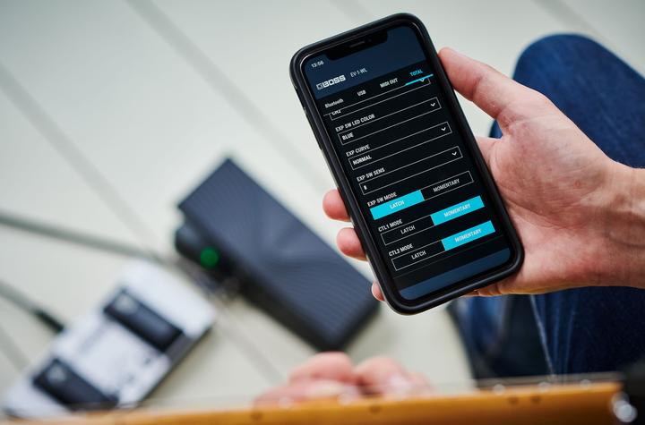 Actual product image BOSS (Electronics) EV-1-WL Wireless MIDI Expression Pedal (Guitar)