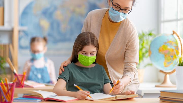 Actual product image Timask Disposable medical mask (Type IIR, 10 x)