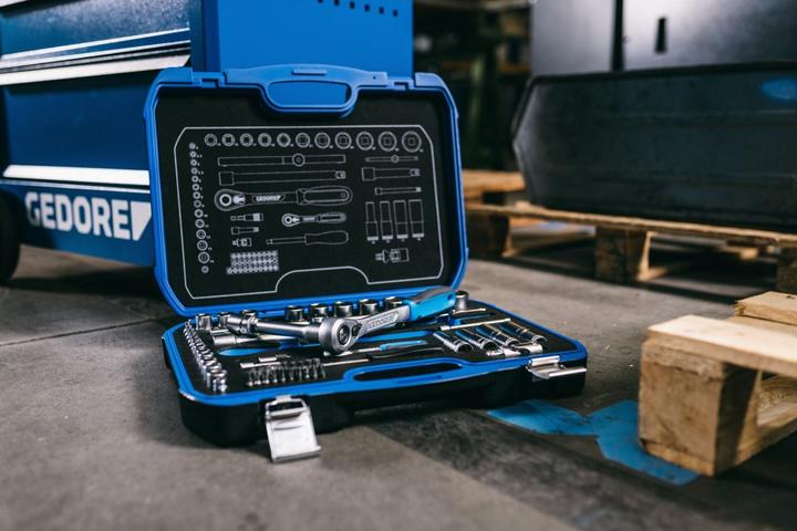 Produktbild Gedore 19 BMC 20 Steckschlüssel-Satz 1/4"+1/2" (32 mm, 19 mm, 6 mm, 12 mm, 24 mm, 14 mm, 22 mm, 16 mm, 23 mm, 10  mm, 21 mm, 18 mm, 27 mm, 7 mm, 31 mm, 17 mm, 11 mm, 5 mm, 15 mm, 26 mm, 30 mm, 8 mm, 28 mm, 9 mm, 29 mm, 13 mm, 20 mm, 25 mm, 4 mm)