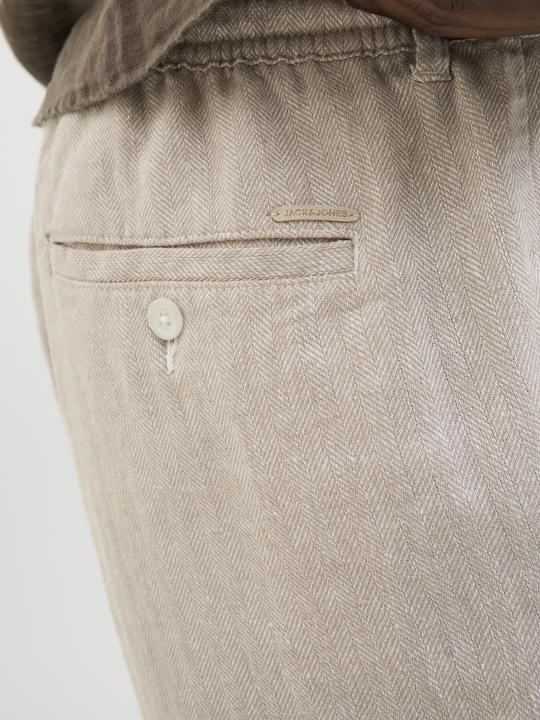 Actual product image Jack & Jones Tapered Fit Shorts Shorts (XS)