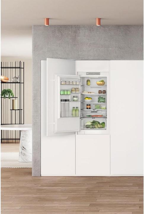 Actual product image Whirlpool WHC18 T322 (250 l)