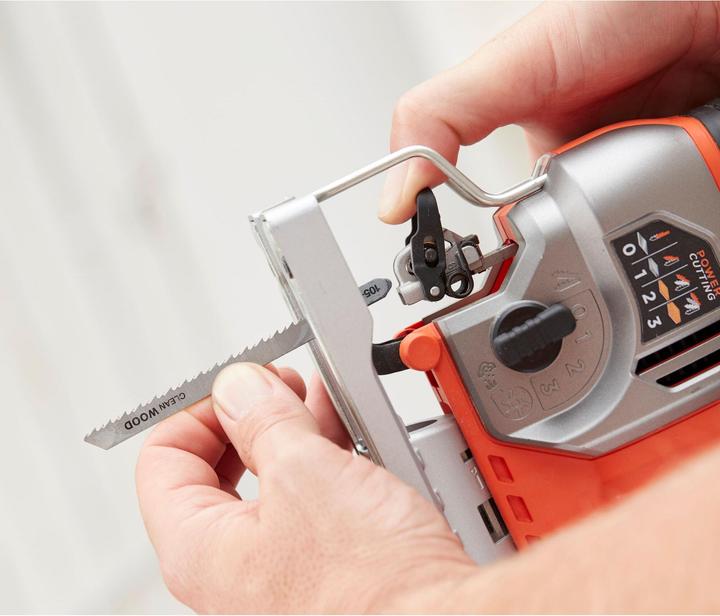 Actual product image Black & Decker B&D pendulum action jigsaw BES610KQS