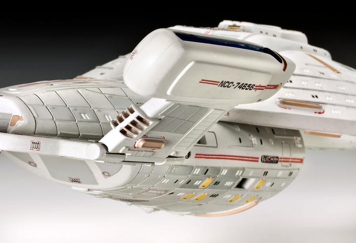 Produktbild Revell U.S.S. Voyager