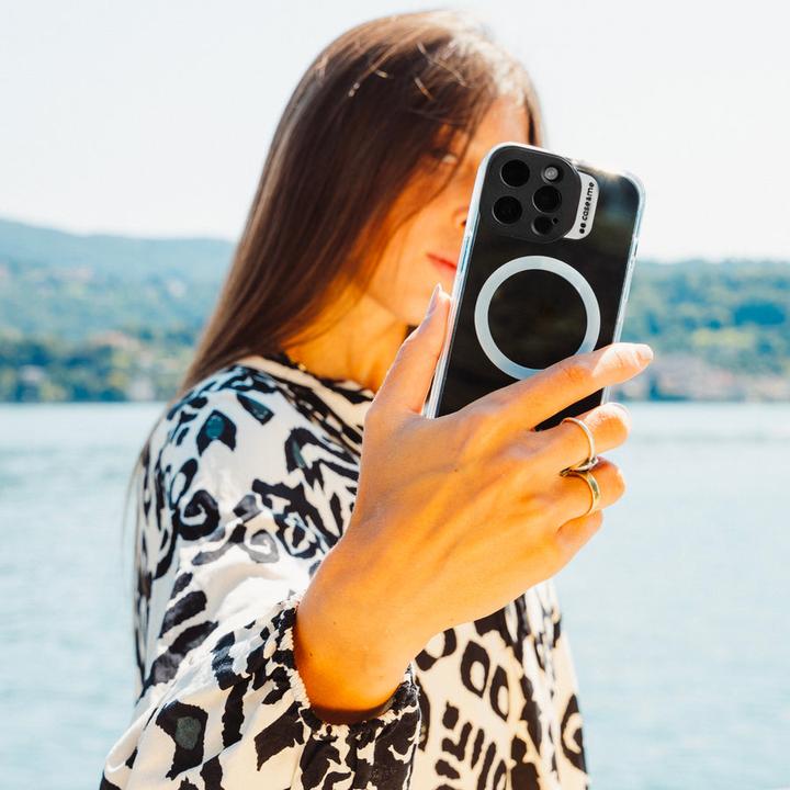 Actual product image Caseme Transparent case compatible with MagSafe charging for iPhone 15 Pro (Apple iPhone 15 Pro)