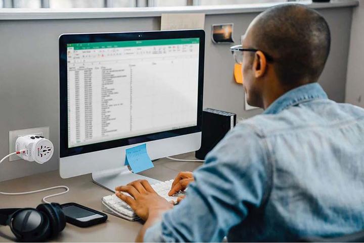 Produktbild Skross PRO Light USB AC45PD World