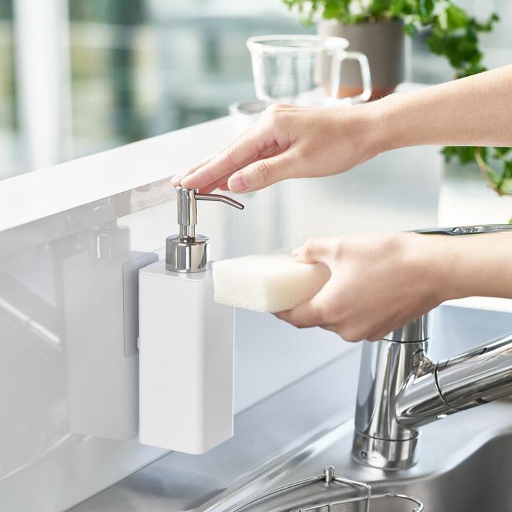 Immagine prodotto Yamazaki Distributore di sapone con gancio adesivo TOWER