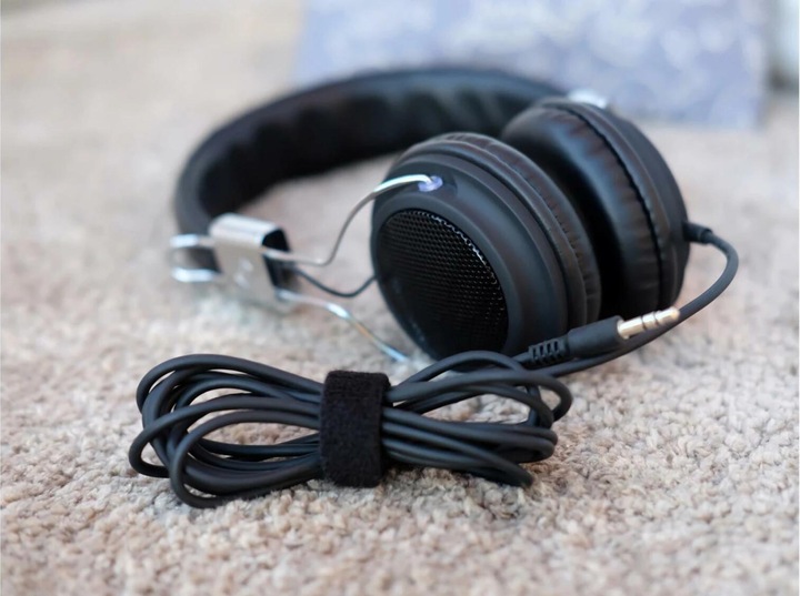 Actual product image Label-the-cable LTC Basic Straps (Velcro cable ties, 170 mm, 10 pcs.)