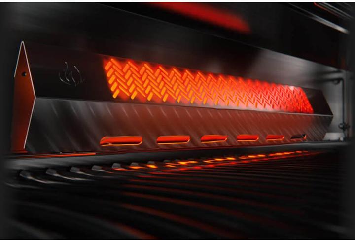 Produktbild Napoleon Grill Rogue 525SE (26.10 kW)