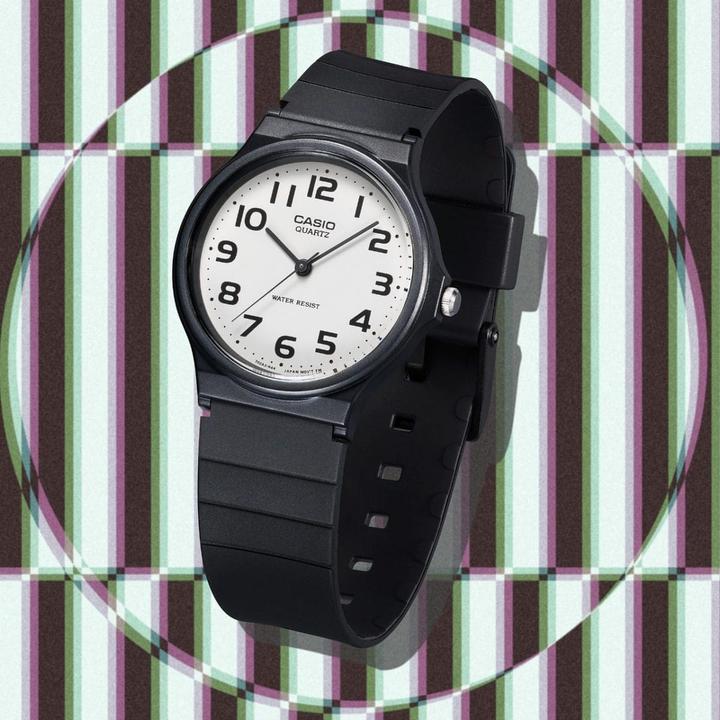 Produktbild Casio MQ-24-7B2 (Analoguhr, 34 mm)