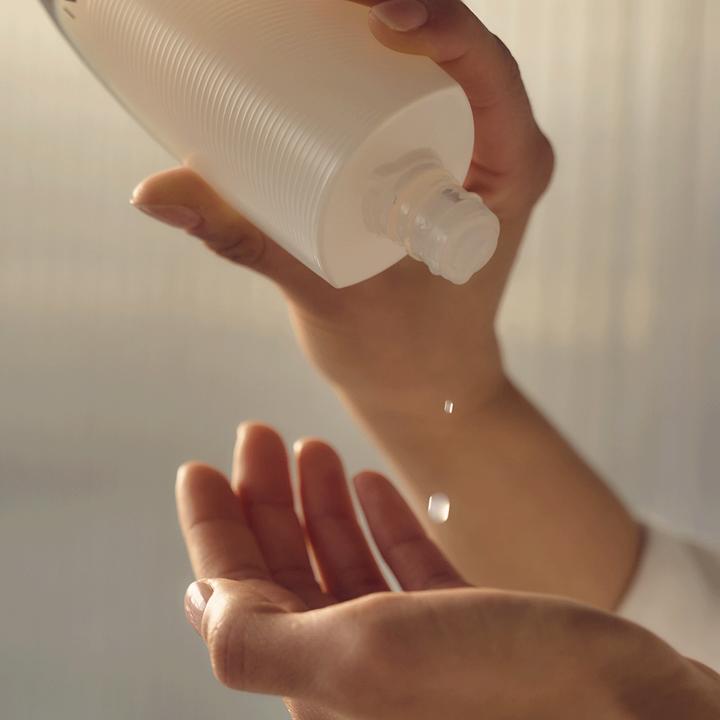 Produktbild Sensai Kanebo Silk Absolue Silk Micro Ess in Lotion (125 ml)