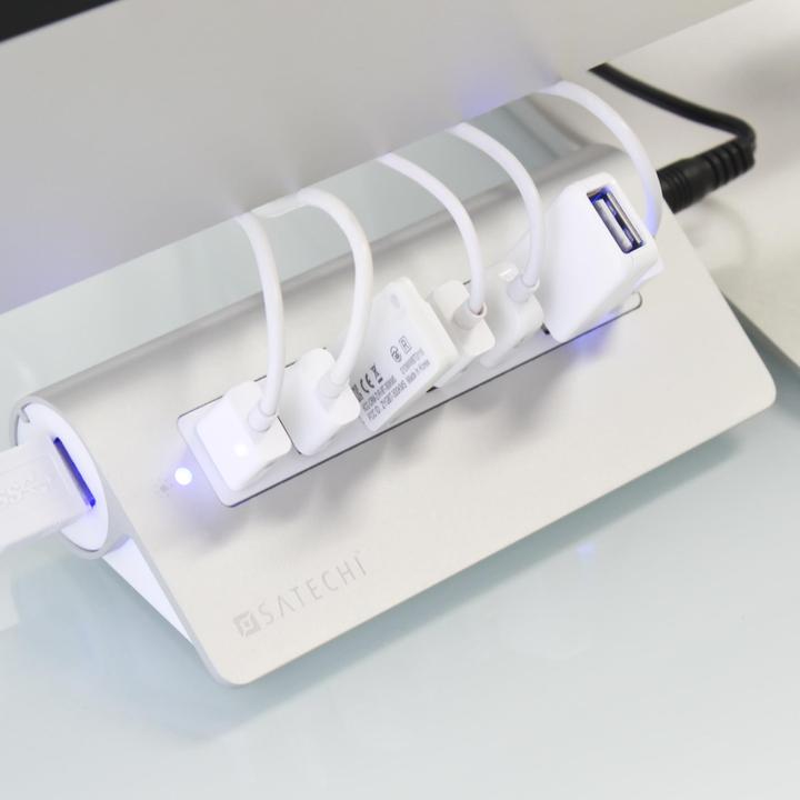 Actual product image Satechi Aluminium Stroke (7 ports)