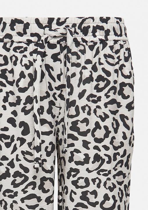 Actual product image Comma Identity Marlenehose (42)