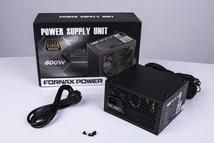 Produktbild Gembird Power supply ATX 80+Bronze aktywne PFC, fan (600 W)