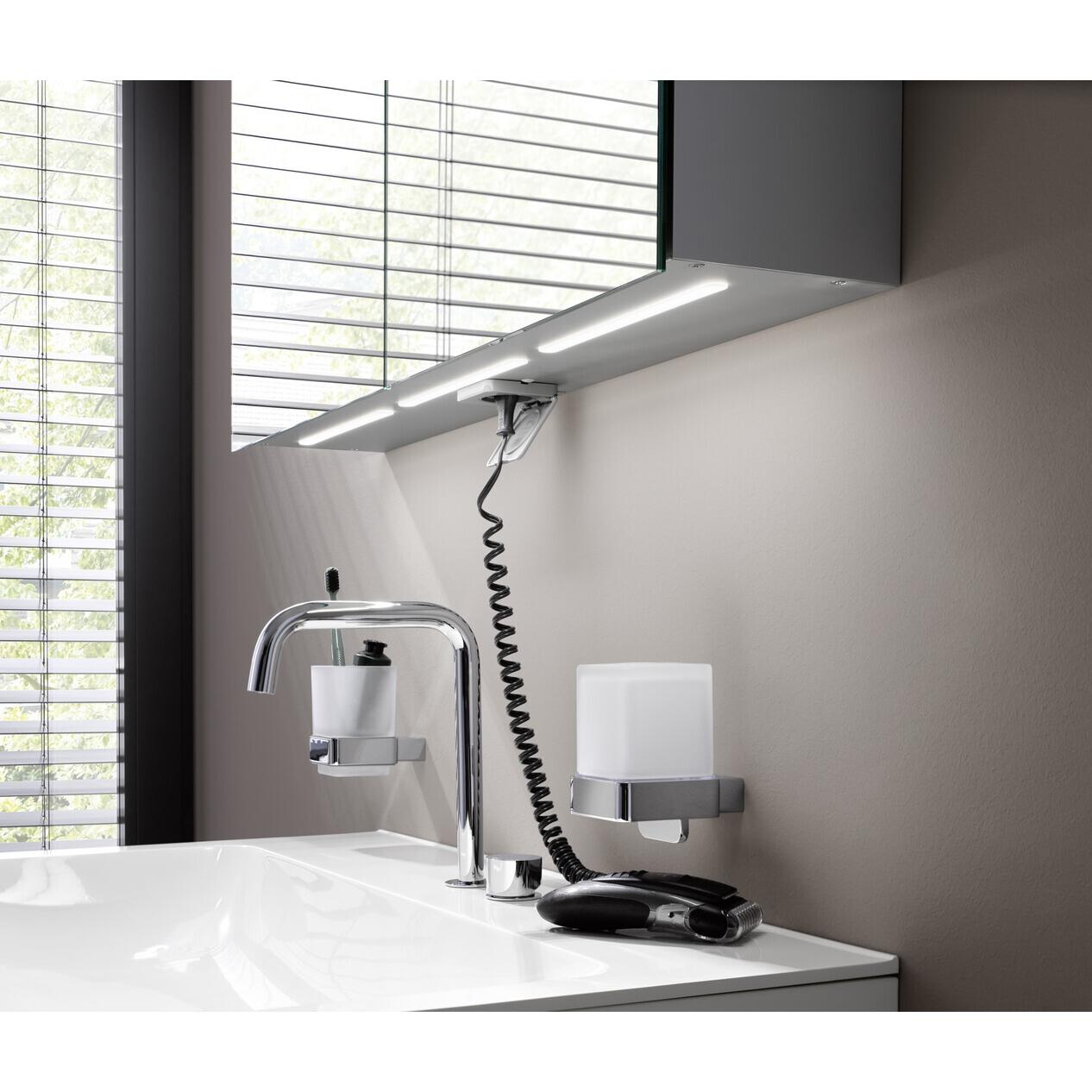 Thumbnail - Emco, Spiegelschrank, flat 2 Style LED Lichtspiegelschrank mit Aufsatzstrahlern, 3 Türen, 1400x711x113mm, 979706306