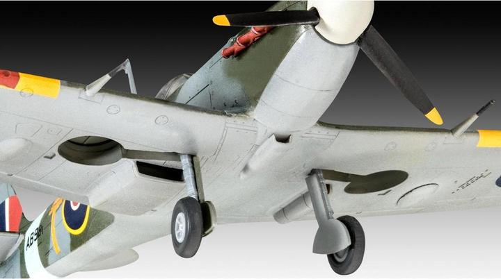 LOT 10 Maquettes Revell Avions – Échelles 1:32, 1:48, 1:72 – Modèles Militaires