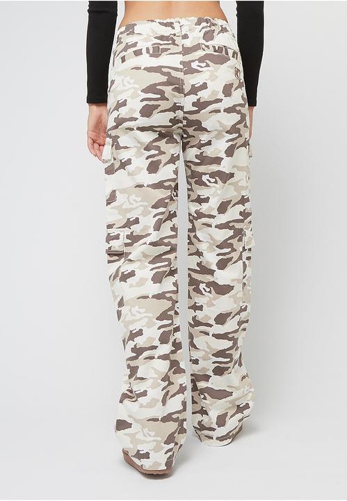 Actual product image Karl Kani Signature Camo Cargo Pants - 201077 (XS)