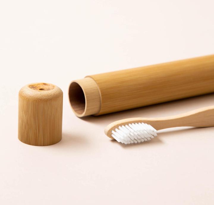 Actual product image Noya Bambus Zahnbürste und Reisebox (Soft, 1 x)