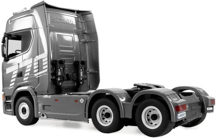 Image du produit Amewi Scania 770 S Zugmaschine 6x4 1:18 RTR silber (RTR Prêt à fonctionner)
